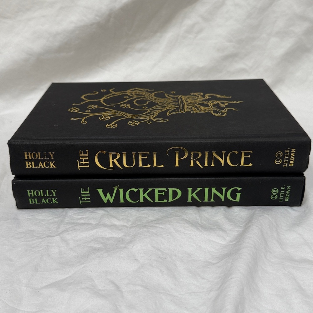 “The Cruel Prince” & “The Wicked King” Hardcover Fantasy Book Set by Holly Black - Picture 6 of 16